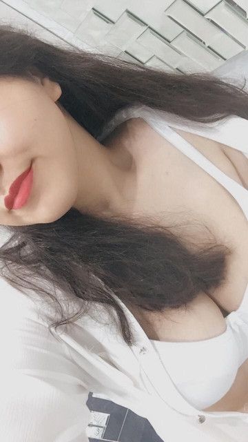 البوم نودز قحبة بحرينية