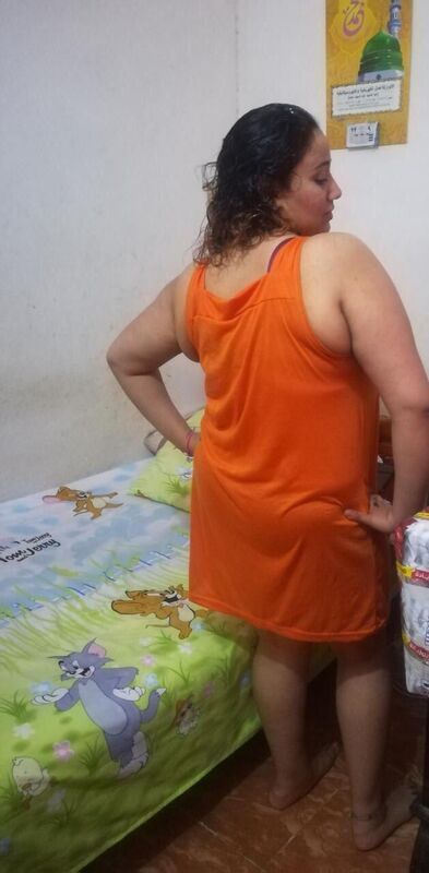 البوم موزه مصريه جسمها بطل بتصور لعشيقها جسمها الملبن ملط