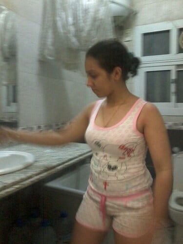 ألبوم حصري لبنت في السكن الجامعي