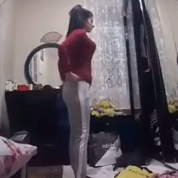 تجسس مصري على اخته