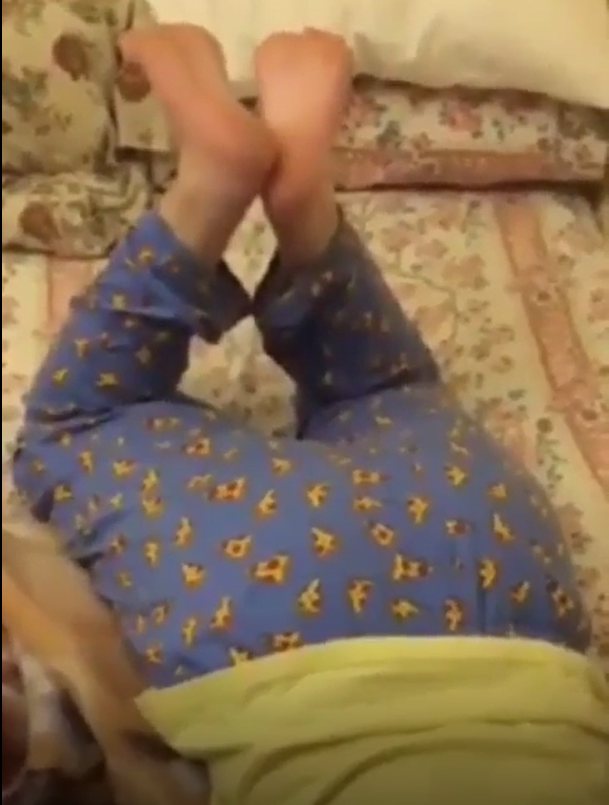 خليجي يتجسس على محارم